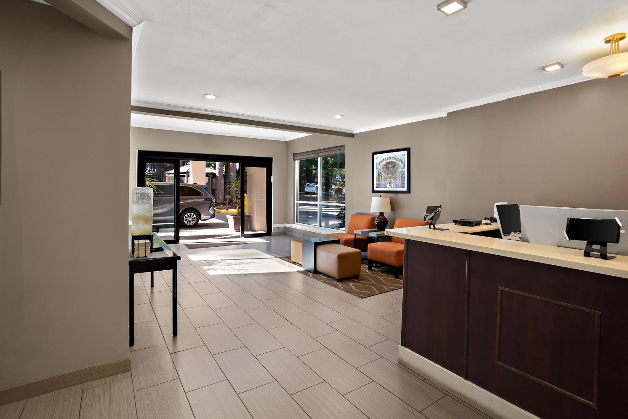 Comfort - Olympia Inn 3*